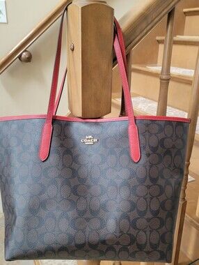 COACH Signature Tote Bag in Brown with Red Trim City Tote